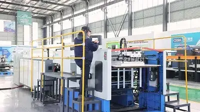 Линия трафаретной печати с холодным тиснением фольгой